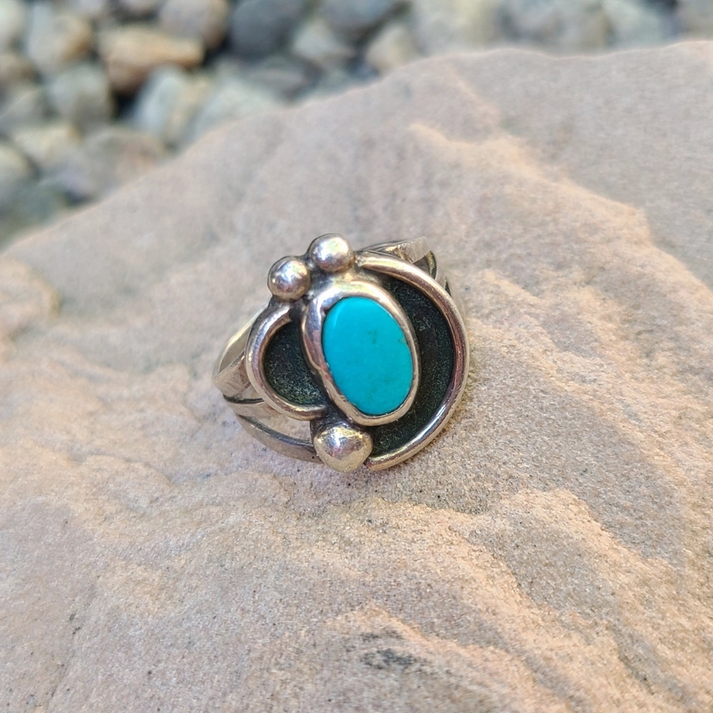 Vintage Sterling Silver Turquoise Ring